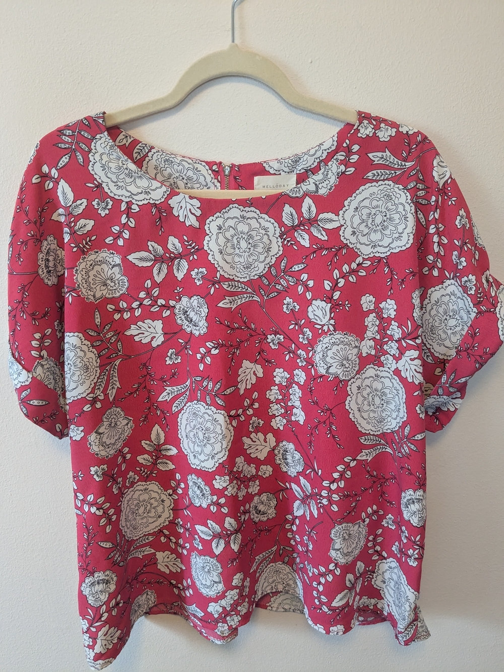 MELLODAY Red Floral Short Sleeve Scoop Neck Blouse
